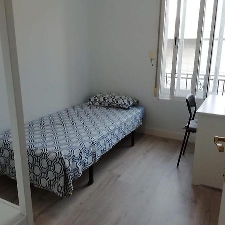Habitaciones Luminosas Y Acogedoras มาดริด ภายนอก รูปภาพ