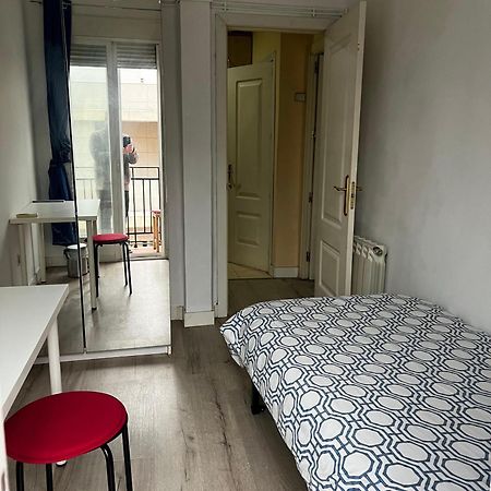 Habitaciones Luminosas Y Acogedoras มาดริด ภายนอก รูปภาพ